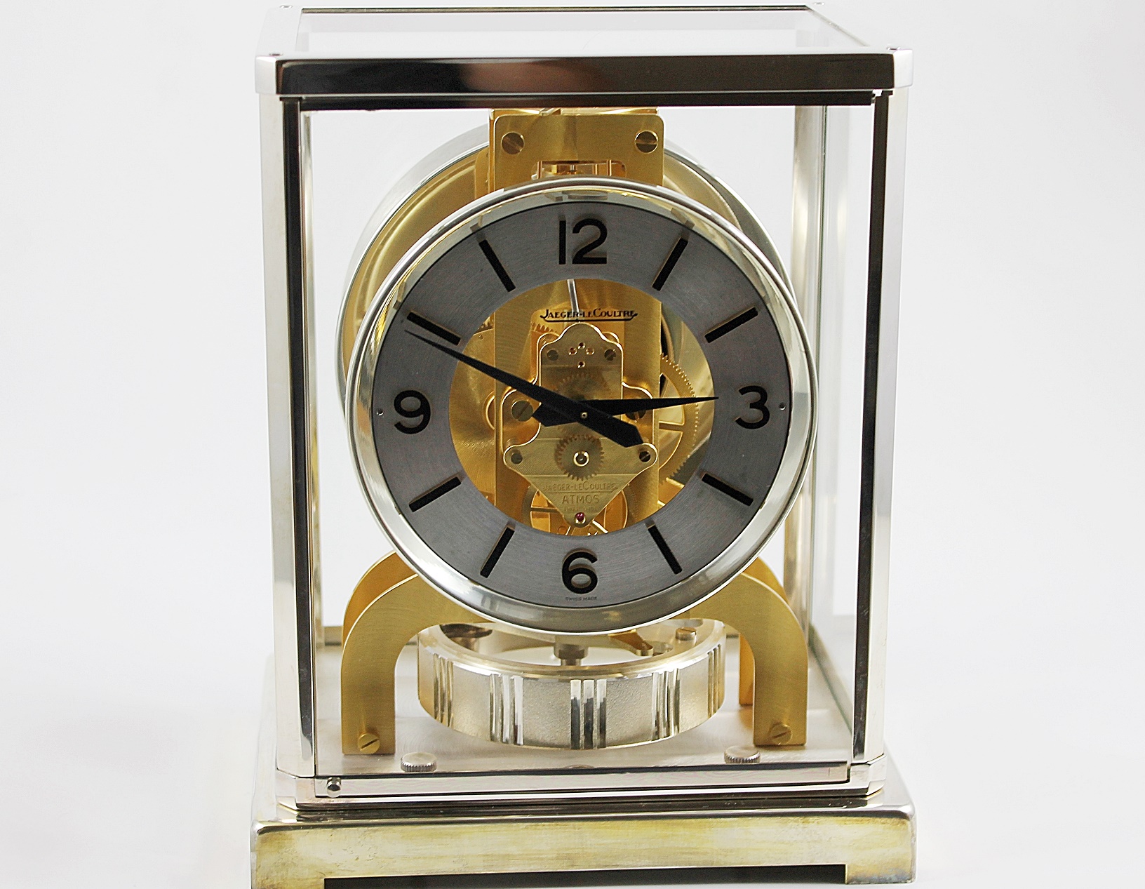 Jaeger LeCoultre Atmos Classic V versilbert und vergoldet! Mit